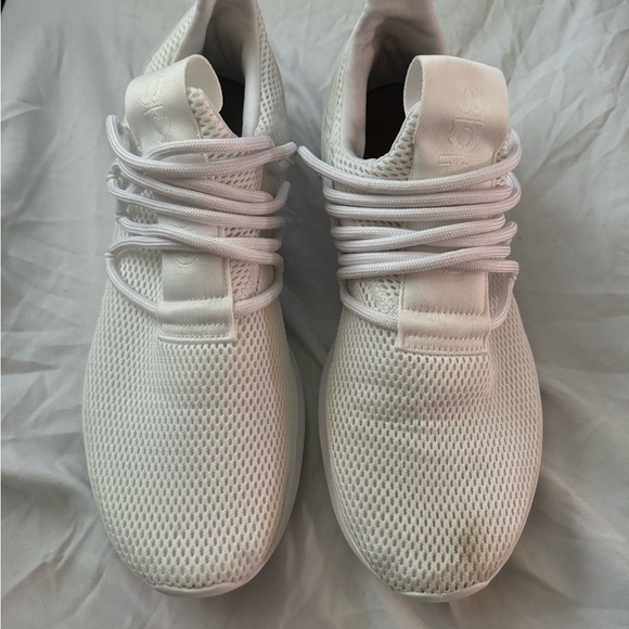 Men’s Addidas slip on tennis shoes 10.5 - Picture 2 of 4